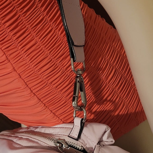 Cute soft & puffy Steve Madden purse! Millennial pink! Very Barbiecore! - Picture 8 of 12